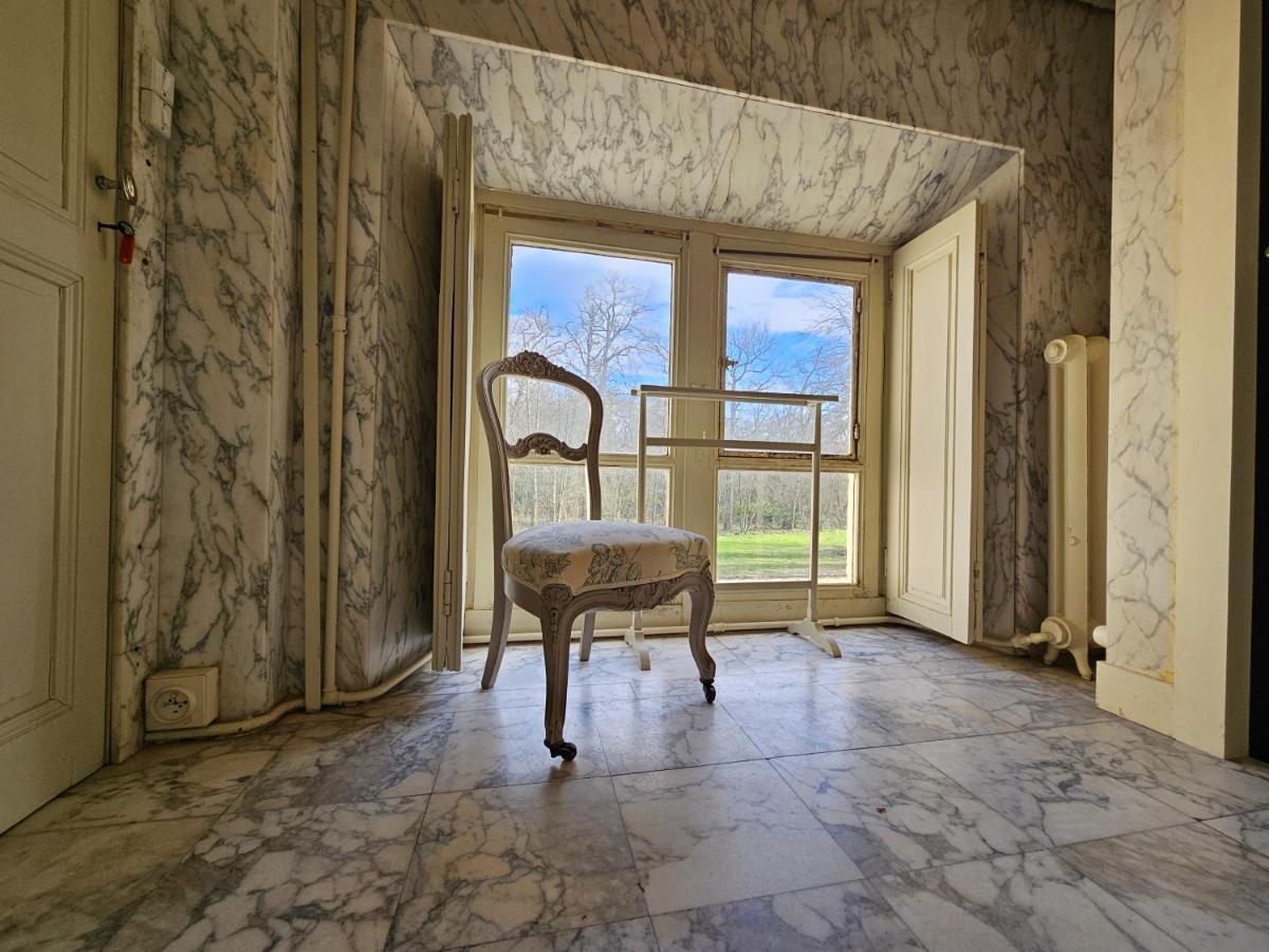 Chateau De Craon Craon  Buitenkant foto