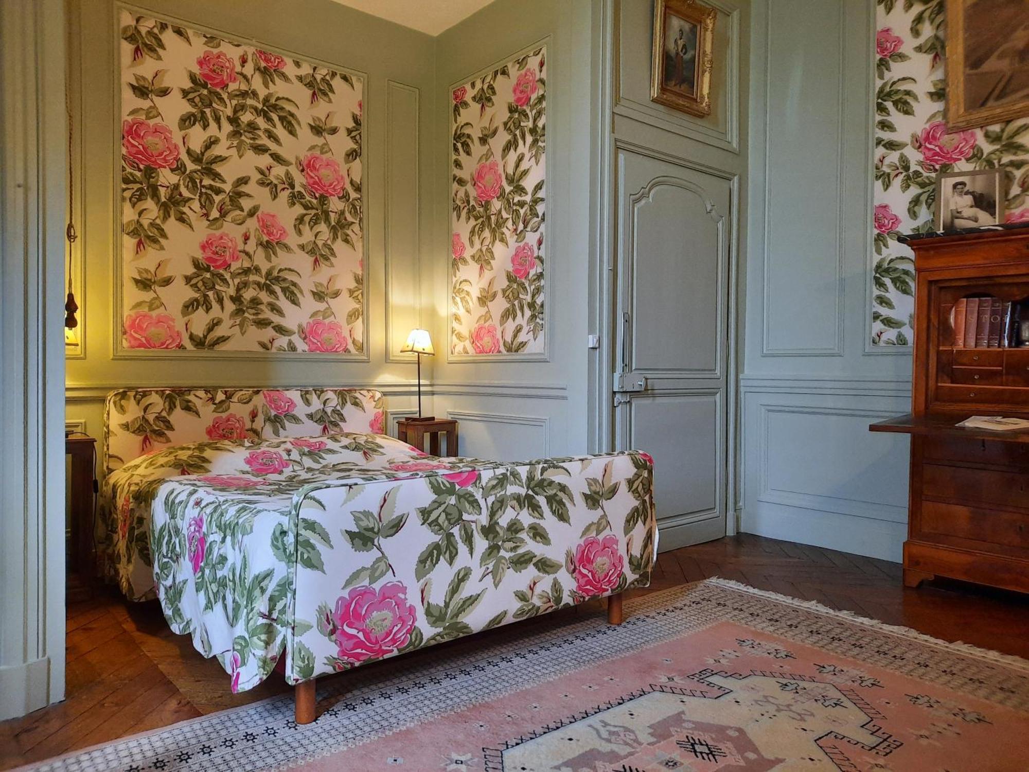 Chateau De Craon Craon  Buitenkant foto