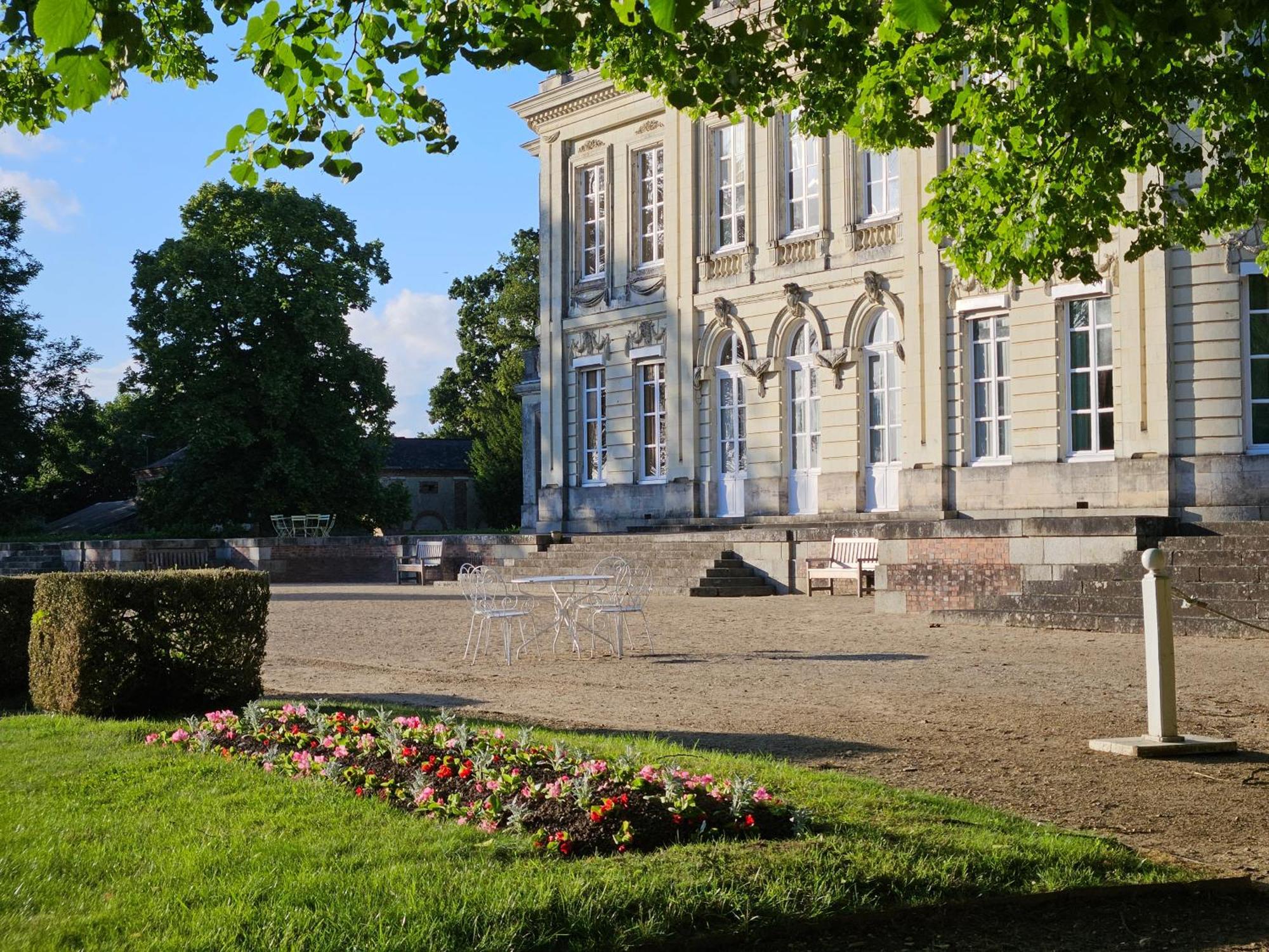 Chateau De Craon Craon  Buitenkant foto